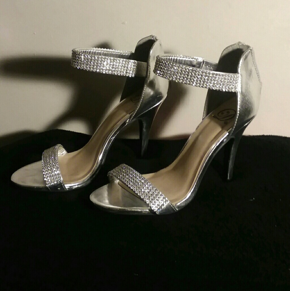 Prom shoes
